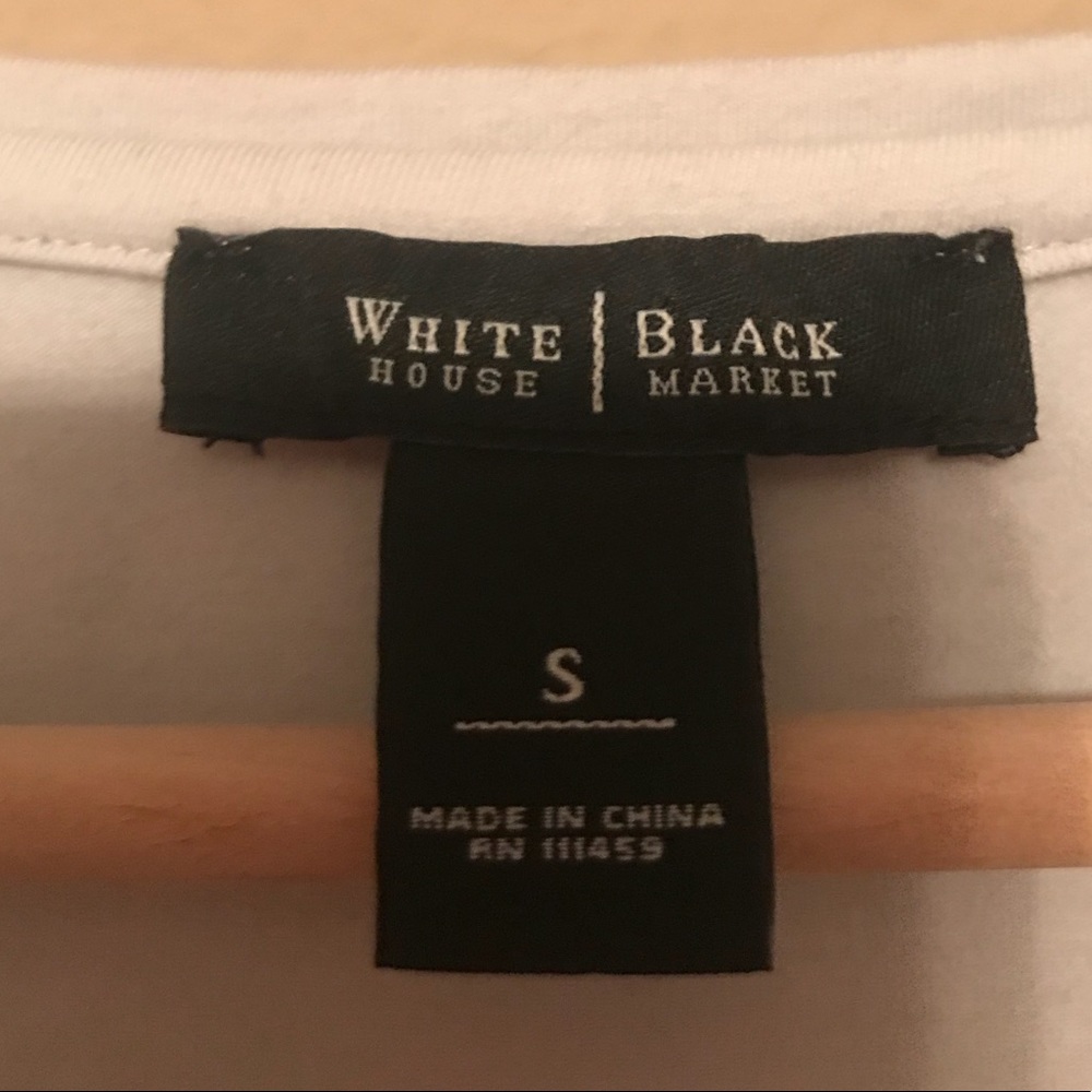 NWOT women’s White House Black Market top silver gray sparkly size small - Picture 4 of 8